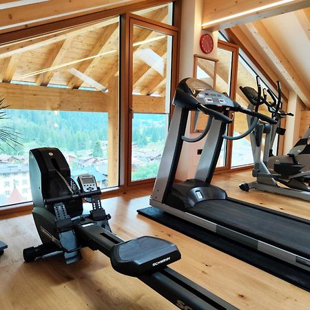 Hotel Cesa Tyrol Canazei Esterno foto