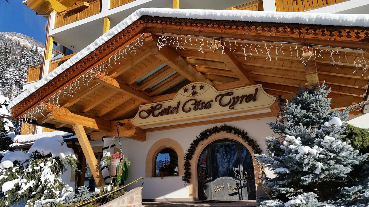Hotel Cesa Tyrol Canazei Esterno foto